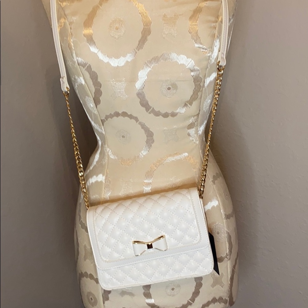 White crossbody purse
